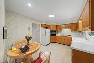 5 Horizon Dr, Denville, NJ 07834 - Photo 15