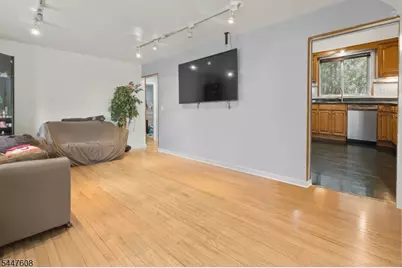 1266 E 12th Ave, Roselle, NJ 07203 - Photo 13