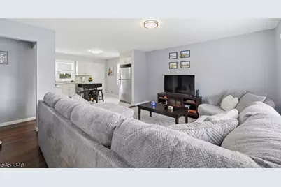 63 Johnson St, Clifton, NJ 07014 - Photo 5