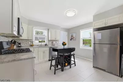 63 Johnson St, Clifton, NJ 07014 - Photo 9