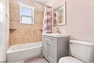 75 Clinton Pl, Hackensack, NJ 07601 - Photo 21