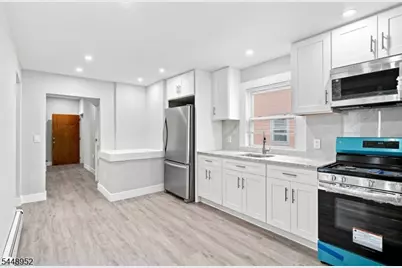 75 Clinton Pl, Hackensack, NJ 07601 - Photo 11