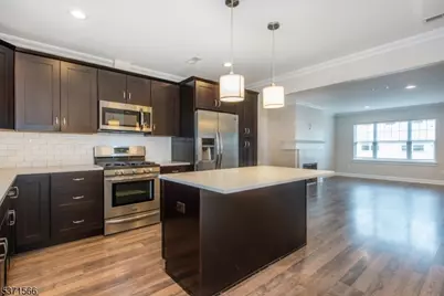 6 Elm St #3, Madison, NJ 07940 - Photo 5