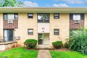401 US Hwy 22 Unit B16U1, North Plainfield, NJ 07060 - Photo 1