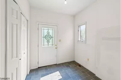 22 Village Green Ct, South Orange Village Twp., NJ 07079 - Photo 5