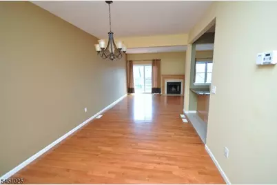 370 Summerhill Dr, Parsippany, NJ 07950 - Photo 3