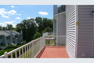 370 Summerhill Dr, Parsippany, NJ 07950 - Photo 15