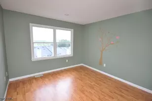 370 Summerhill Dr, Parsippany, NJ 07950 - Photo 11