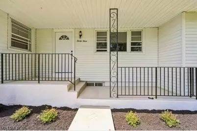 33 Lotz Ave, North Haledon, NJ 07508 - Photo 3