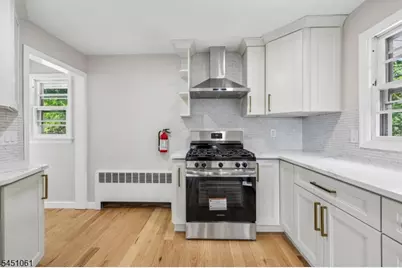 33 Lotz Ave, North Haledon, NJ 07508 - Photo 9