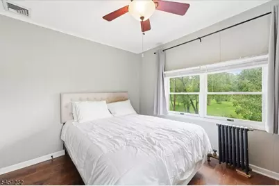 30 Genevieve Ave, Hawthorne, NJ 07506 - Photo 19