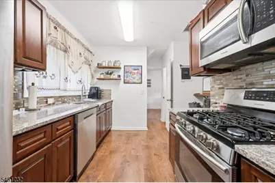 30 Genevieve Ave, Hawthorne, NJ 07506 - Photo 15