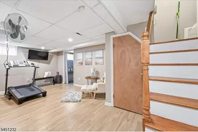 30 Genevieve Ave, Hawthorne, NJ 07506 - Photo 27
