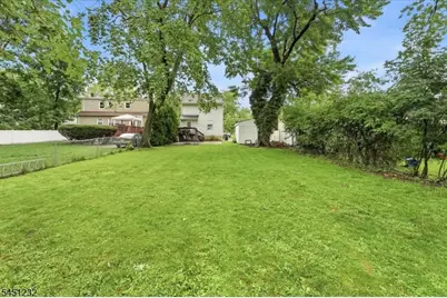 30 Genevieve Ave, Hawthorne, NJ 07506 - Photo 33
