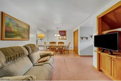 34 Berkeley Ave, Belleville, NJ 07109 - Photo 19