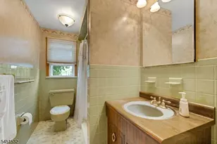 34 Berkeley Ave, Belleville, NJ 07109 - Photo 31