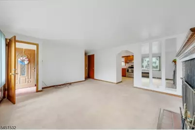 34 Berkeley Ave, Belleville, NJ 07109 - Photo 5