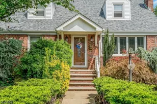 34 Berkeley Ave, Belleville, NJ 07109 - Photo 3