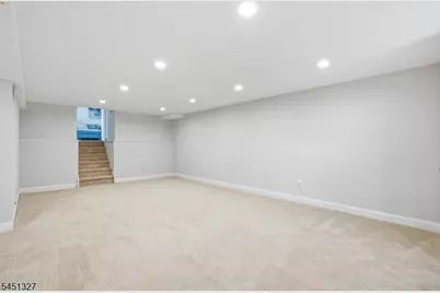 12 Medford Rd, Parsippany, NJ 07950 - Photo 29