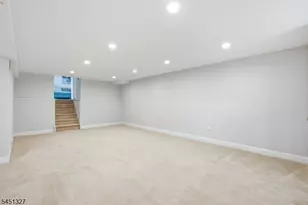 12 Medford Rd, Parsippany, NJ 07950 - Photo 29