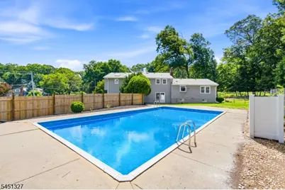 12 Medford Rd, Parsippany, NJ 07950 - Photo 33