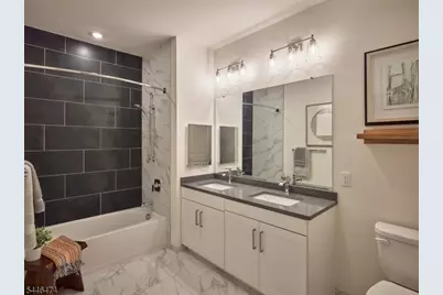 100 Eisenhower Pkwy #B1, Livingston, NJ 07039 - Photo 19