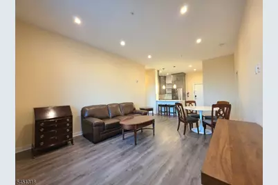 1 Carriage City Plz #1707, Rahway, NJ 07065 - Photo 7