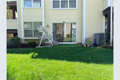 551 Clubhouse-4, Union Township, NJ 07083 - Photo 5
