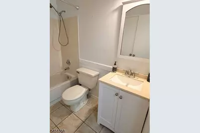 551 Clubhouse-4, Union Township, NJ 07083 - Photo 15