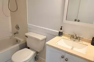 551 Clubhouse-4, Union Township, NJ 07083 - Photo 15