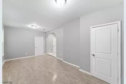 318 Grove St, Newark, NJ 07103 - Photo 3