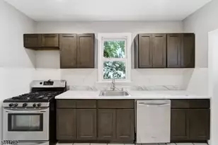 318 Grove St, Newark, NJ 07103 - Photo 7