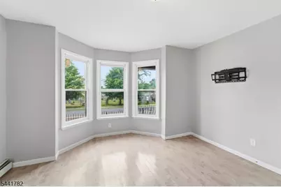 318 Grove St, Newark, NJ 07103 - Photo 11