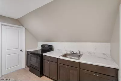 318 Grove St, Newark, NJ 07103 - Photo 25