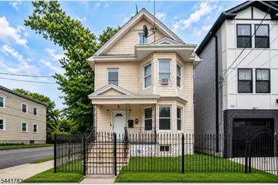 318 Grove St, Newark, NJ 07103 - Photo 1