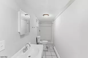 318 Grove St, Newark, NJ 07103 - Photo 15