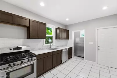 318 Grove St, Newark, NJ 07103 - Photo 5