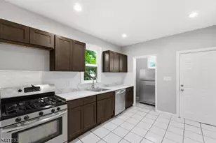 318 Grove St, Newark, NJ 07103 - Photo 5