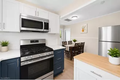 30 Aubrey St #2, Summit, NJ 07901 - Photo 5