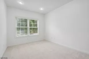 2 Constitution Ln, Totowa, NJ 07512 - Photo 29