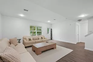 2 Constitution Ln, Totowa, NJ 07512 - Photo 31