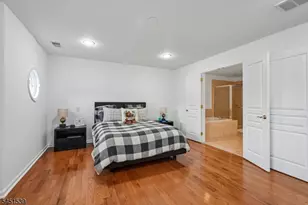 2 Constitution Ln, Totowa, NJ 07512 - Photo 23