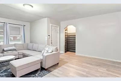 27 Philip Pl, Irvington, NJ 07111 - Photo 7