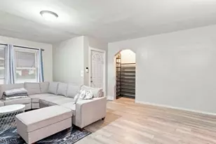 27 Philip Pl, Irvington, NJ 07111 - Photo 7
