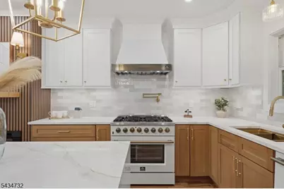 166 Lincoln St, Montclair, NJ 07042 - Photo 3