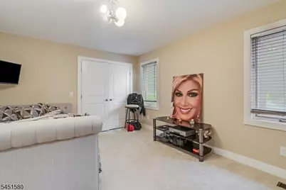 25 N Hillside Ave, Livingston, NJ 07039 - Photo 21