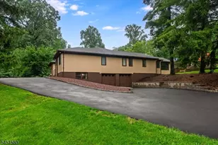 25 N Hillside Ave, Livingston, NJ 07039 - Photo 5