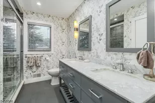 25 N Hillside Ave, Livingston, NJ 07039 - Photo 27