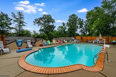 25 N Hillside Ave, Livingston, NJ 07039 - Photo 29