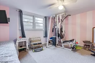 25 N Hillside Ave, Livingston, NJ 07039 - Photo 29